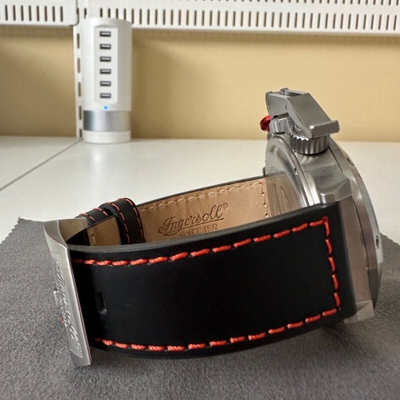 Ingersoll Men's IN1629OR Bison No. 33 Analog Display Automatic Self Wind Watch - Picture 4 of 5